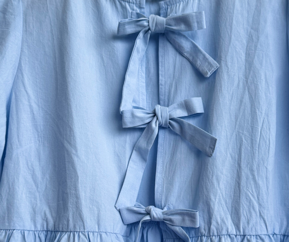 Minimalist Blouse with bow