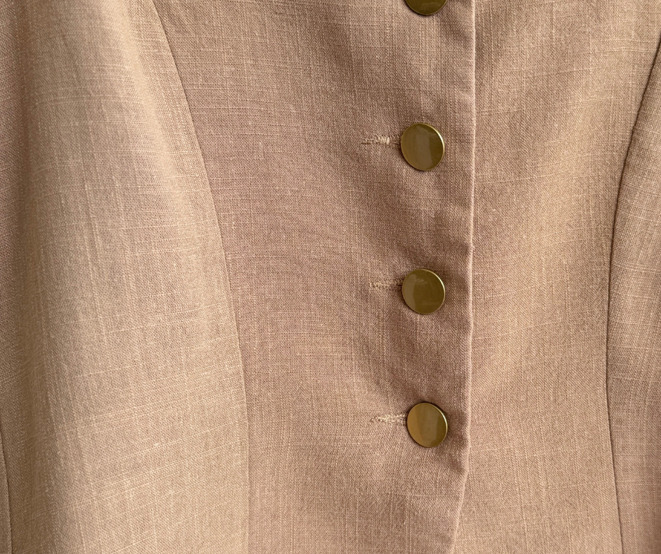 Linen Front Buckle Vest